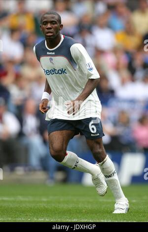 FABRICE MUAMBA des Bolton Wanderers FC STADE REEBOK BOLTON ANGLETERRE 30 Août 2008 Banque D'Images