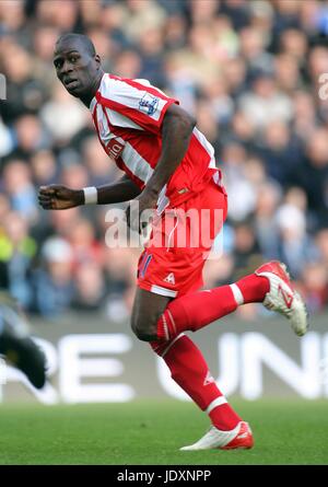 MAMADY SIDIBE Stoke City FC CITY OF MANCHESTER STADIUM MANCHESTER EN ANGLETERRE 26 Octobre 2008 Banque D'Images