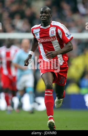 MAMADY SIDIBE Stoke City FC CITY OF MANCHESTER STADIUM MANCHESTER EN ANGLETERRE 26 Octobre 2008 Banque D'Images