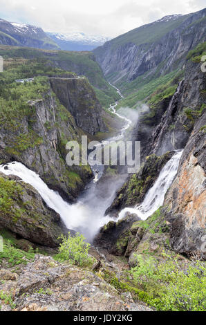 Voringsfossen, la 83e plus haute cascade en Norvège sur la base du total de l'automne. C'est peut-être le plus célèbre cascade dans le pays. Banque D'Images
