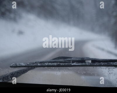 Der Blick aus einem fahrenden auto Banque D'Images