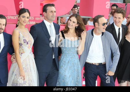 Londres, Royaume-Uni. 21 Juin, 2017. Pilote bébé exprimés, CJ Jones, Edgar Wright, Eiza Gonzalez, Jon Hamm, Lily James, Kevin Spacey, Ansel Elgort, Jamie Foxx, pilote Bébé - European Film Premiere, Leicester Square, Londres, Royaume-Uni, 21 juin 2017, photo de Richard Goldschmidt : Riche de crédit Gold/Alamy Live News Banque D'Images