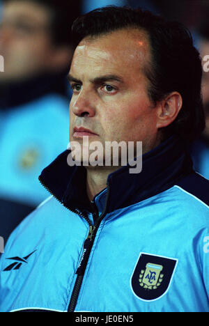 MARCELO BIELSA ARGENTINE COACH 23 Février 2000 Banque D'Images