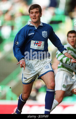 DANNY GRIFFIN ST JOHNSTONE FC 11 mars 2000 Banque D'Images