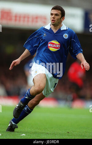 CALLUM DAVIDSON Leicester City FC FILBERT STREET LEICESTER ANGLETERRE 14 Octobre 2000 Banque D'Images