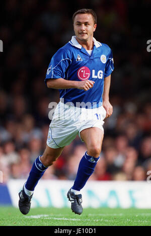 DENNIS WISE Leicester City FC 22 Septembre 2001 Banque D'Images