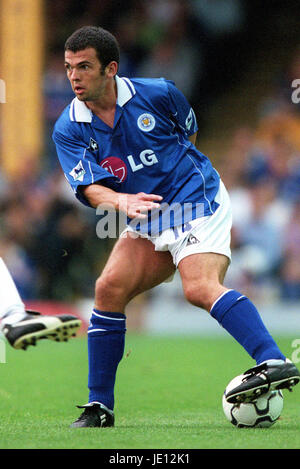 CALLUM DAVIDSON Leicester City FC FILBERT STREET LEICESTER ANGLETERRE 19 Août 2001 Banque D'Images