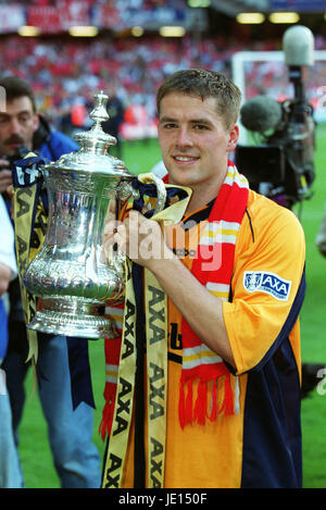 MICHAEL OWEN LIVERPOOL FC MILLENNIUM STADIUM CARDIFF WALES 12 Mai 2001 Banque D'Images