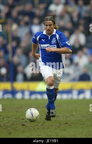 DAVID GINOLA FC Everton GOODISON PARK DE LIVERPOOL 17 Février 2002 Banque D'Images