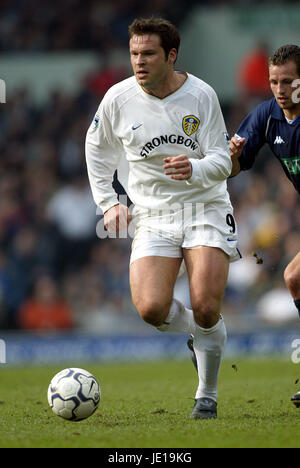 MARK VIDUKA LEEDS UNITED FC ELLAND ROAD LEEDS 17 Mars 2002 Banque D'Images