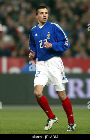 ERIC CARRIERE FRANCE & FC OLYMPIQUE LYONNAIS STADE FRANCE PARIS 27 Mars 2002 Banque D'Images