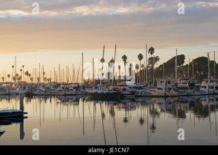 Port calme de Oceanside, Californie Banque D'Images