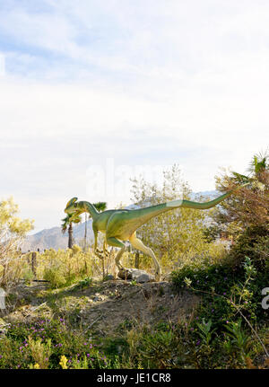 Grands dinosaures sur l'affichage à l'Cabazon Dinosaur Museum à Cabazon, California. Banque D'Images
