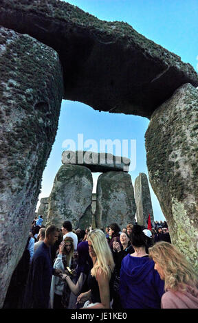 Stonehenge Solstice d'été 21 juin 2019 Sunrise Tour Banque D'Images