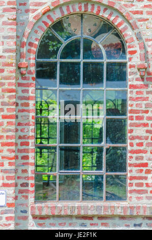 LWL-Freilichtmuseum Hagen. Aufnahmen avec l'Abteilung für Öffentlichkeitsarbeit l der. Hier ein schönes altes Stahl- Eisenfenster westfälischen im Stil. Banque D'Images