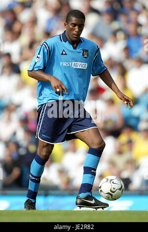 SYLVAIN DISTIN Manchester City FC ELLAND ROAD LEEDS 17 Août 2002 Banque D'Images