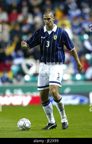 LEE WILKIE ECOSSE & DUNDEE FC EASTER ROAD EDINBURGH 15 Octobre 2002 Banque D'Images