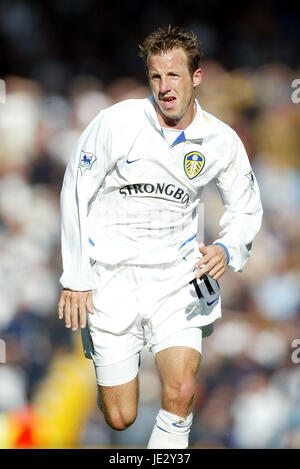 LEE BOWYER LEEDS UNITED FC ELLAND ROAD LEEDS 19 Octobre 2002 Banque D'Images