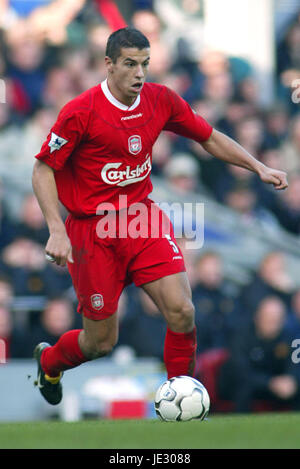 MILAN BAROS LIVERPOOL FC ANFIELD LIVERPOOL 01 Décembre 2002 Banque D'Images