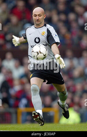 FABIEN BARTHEZ MANCHESTER UNITED FC OLD TRAFFORD MANCESTER 06 Décembre 2002 Banque D'Images