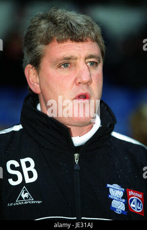 STEVE BRUCE BIRMINGHAM CITY FC MANAGER ST ANDREWS BIRMINGAM 02 Février 2002 Banque D'Images