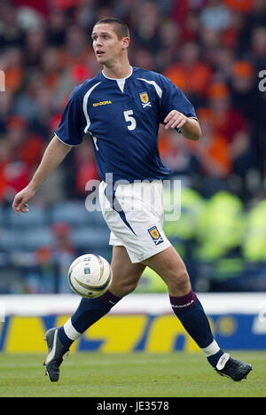 LEE WILKIE ECOSSE & DUNDEE FC HAMPDEN PARK GLASGOW ECOSSE 15 Novembre 2003 Banque D'Images