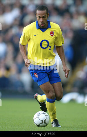 THIERRY HENRY ARSENAL FC ELLAND ROAD LEEDS ANGLETERRE 01 Novembre 2003 Banque D'Images