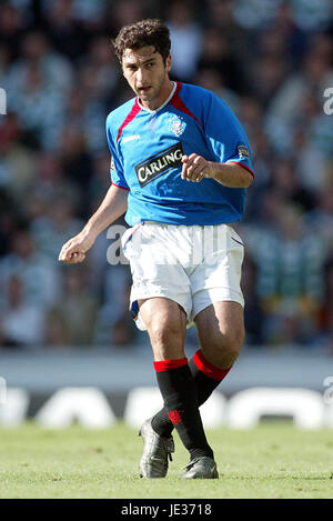 ZURAB KHIZANISHVILI Glasgow Rangers FC STADE IBROX GLASGOW ECOSSE 04 Octobre 2003 Banque D'Images