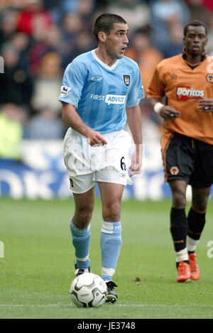 CLAUDIO REYNA Manchester City FC MOLINEUX WOLVERHAMPTON ENGLAND 04 Octobre 2003 Banque D'Images