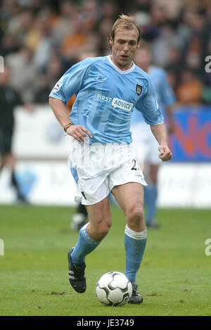 PAUL BOSVELT Manchester City FC MOLINEUX WOLVERHAMPTON ENGLAND 04 Octobre 2003 Banque D'Images