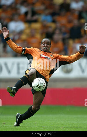 PAUL INCE Wolverhampton Wanderers FC MOLINEUX WOLVERHAMPTON ENGLAND 24 Août 2003 Banque D'Images