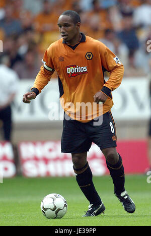 PAUL INCE Wolverhampton Wanderers FC MOLINEUX WOLVERHAMPTON ENGLAND 24 Août 2003 Banque D'Images