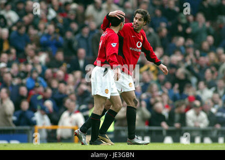 RUUD VAN NISTELROOY RYAN GIGGS MAN UTD V MAN CITY FC OLD TRAFFORD MANCESTER 09 Février 2003 Banque D'Images