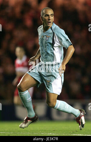 PAOLO DI CANIO LAZIO STADE RIVERSIDE MIDDLESBROUGH ANGLETERRE 04 Novembre 2004 Banque D'Images