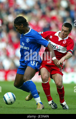 DIDIER DROGBA & DORIVA MIDDLESBROUGH V CHELSEA STADE RIVERSIDE MIDDLESBROUGH ANGLETERRE 25 Septembre 2004 Banque D'Images