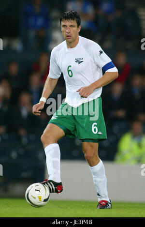 ALEKSANDER KNAVS SLOVÉNIE HAMPDEN PARK GLASGOW ECOSSE 08 Septembre 2004 Banque D'Images