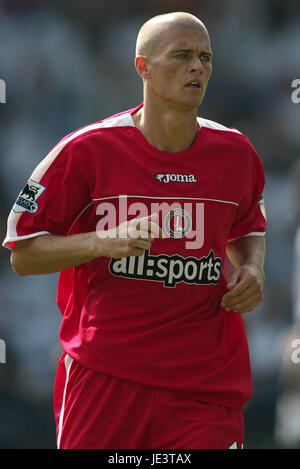 PAUL KONCHESKY Charlton Athletic FC STADE REEBOK BOLTON ANGLETERRE 14 Août 2004 Banque D'Images