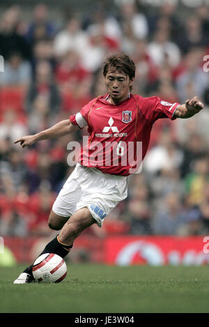 NOBUHISA YAMADA URAWA RED DIAMONDS OLD TRAFFORD MANCHESTER EN ANGLETERRE 03 Août 2004 Banque D'Images