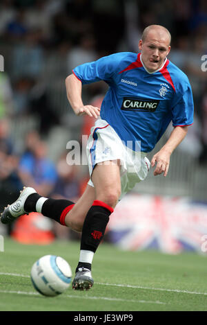 ROBERT MALCOLM Glasgow Rangers FC CRAVEN COTTAGE DE FULHAM ANGLETERRE 24 Juillet 2004 Banque D'Images