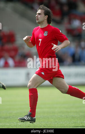 CARL FLETCHER WALES & BOURNMOUTH HIPPODROME AFC FROUND WREXHAM AU PAYS DE GALLES 30 Mai 2004 Banque D'Images