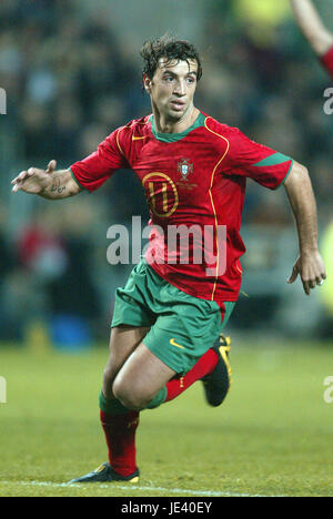 SIMAO PORTUGAL & SL Benfica ESTADIO Algarve Faro Portugal 18 Février 2004 Banque D'Images