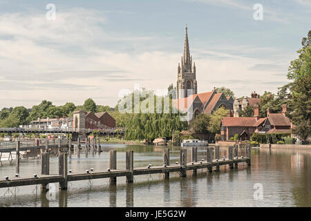 Marlow Bridge et de l'Église Banque D'Images