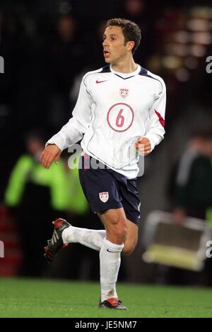 STEVE CHERUNDOLO USA & HANNOVER 96 Hampden Park Glasgow Ecosse 12 Novembre 2005 Banque D'Images