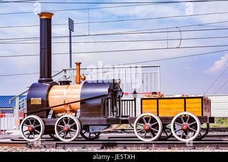 Moscou, Russie - 02 août 2014 : Modèle de la première locomotive à vapeur russe Cherepanovs Cherbinka effectuée par en. Banque D'Images