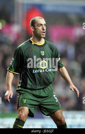 CRAIG FLEMING Norwich City FC VILLA PARK BIRMINGHAM ENGLAND 15 Janvier 2005 Banque D'Images