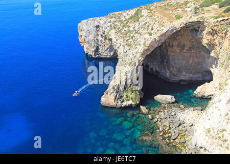 La grotte Bleue mer naturelle arch et de falaises, de Wied iz-Zurrieq, Malte Banque D'Images