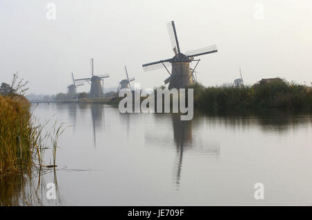 La Hollande, Pays-Bas, province de Nordholland, moulins à vent de Kinderdijk, Banque D'Images