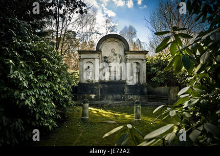 Allemagne, Hambourg, village Ohls, parc cimetière, tombe, cimetière, mausolée, reste, le souvenir, la mémoire, la mémoire, la foi, cimetière tombe, tombe, cimetière principal, l'espoir, pause, nature, parc, Parc, parc cimetière, la religion, le reste, la mort, à l'infraction, transitoriness, vieux, au calme, affectueux, exceptionnellement, transitoire, Banque D'Images