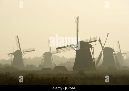 La Hollande, Pays-Bas, province de Nordholland, moulins à vent de Kinderdijk, Banque D'Images