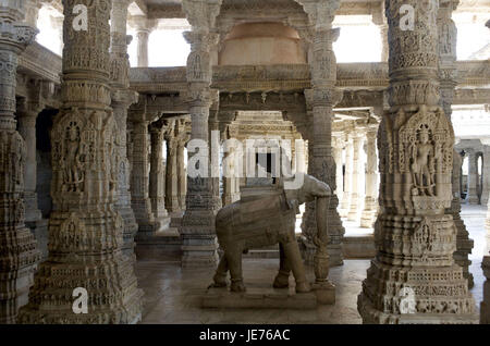 L'Inde, Rajasthan, Ranakpur, temple d'Adinath, l'éléphant, sculpture Banque D'Images